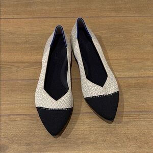 Rothy's Pointed Toe Tuxedo Flats in Cream and Black size 11